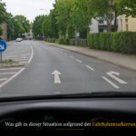 Was gilt in dieser Situation aufgrund der Fahrbahnmarkierung